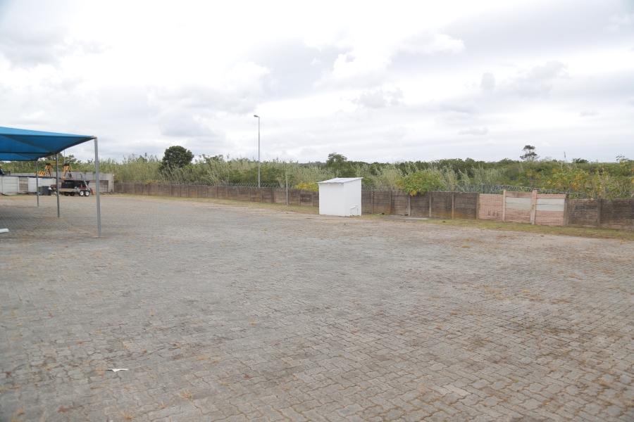 To Let commercial Property for Rent in Beacon Bay North Eastern Cape